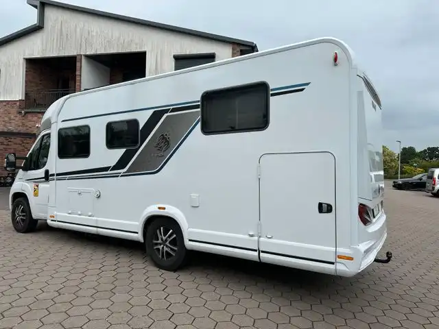 KNAUS Sky TI 700 MEG Platinum Selection